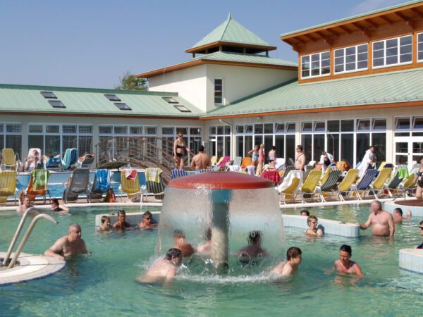 Termály v Podunají: apartmány Velky Meder (termály s výlety)